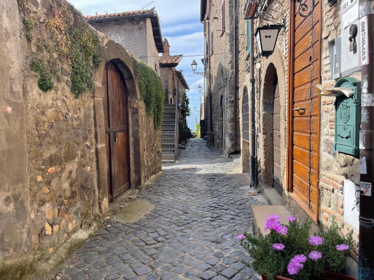 Eleganza In Centro Sul Lago - أنغويلارا سابازيا المظهر الخارجي الصورة