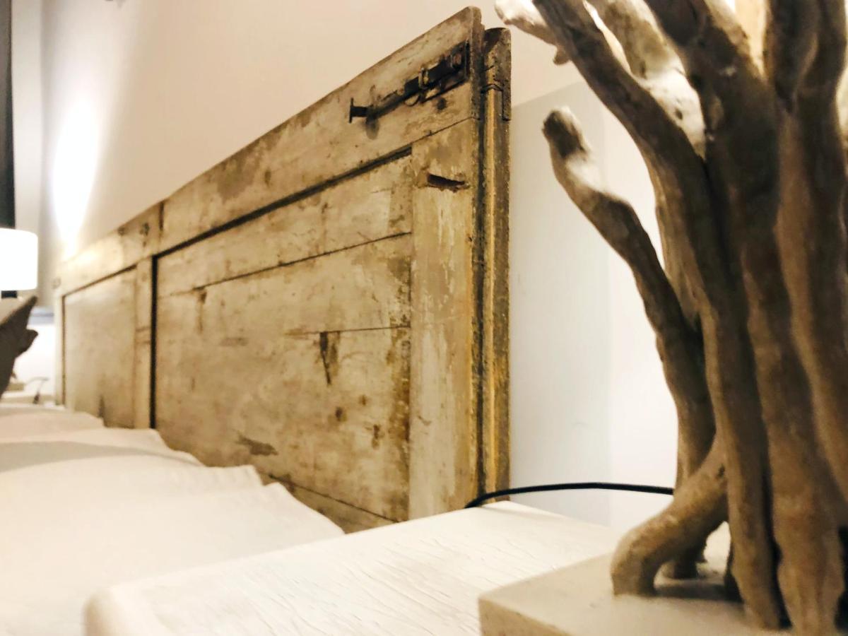 Eleganza In Centro Sul Lago - أنغويلارا سابازيا المظهر الخارجي الصورة